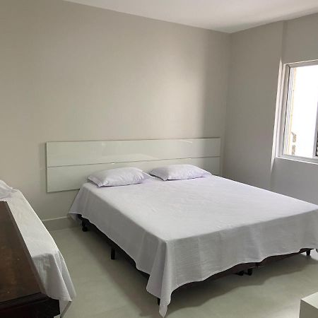 Apto Guaruja Enseada 4 Quartos Com Wifi Εξωτερικό φωτογραφία